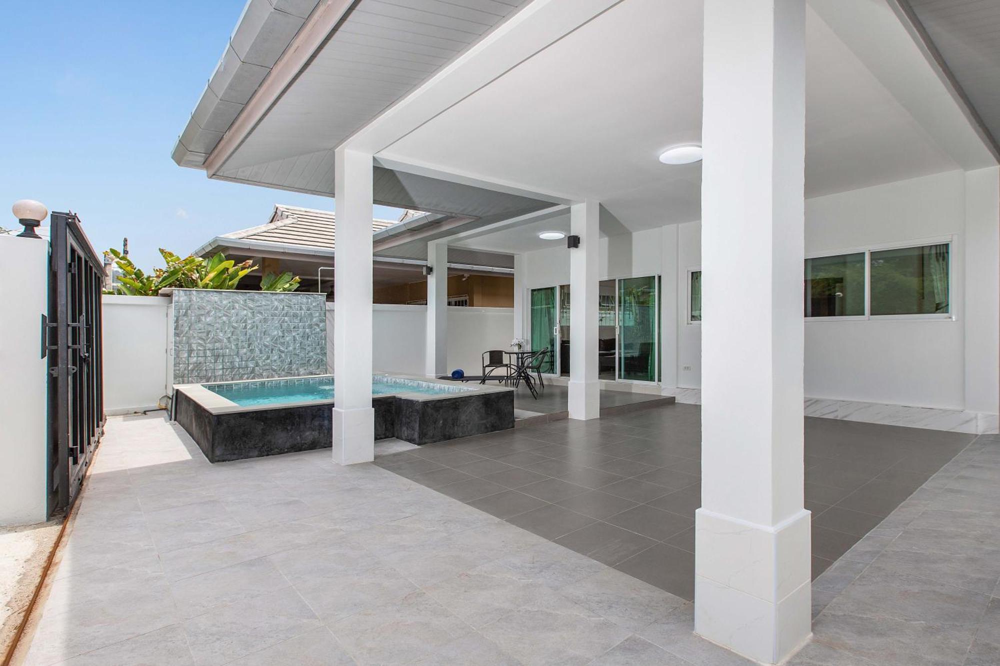 Family 2Br Villa Lancelot 3 With Jacuzzi Pool, Just 10 Min Drive Naiharn And Rawai Ban Saiyuan ภายนอก รูปภาพ